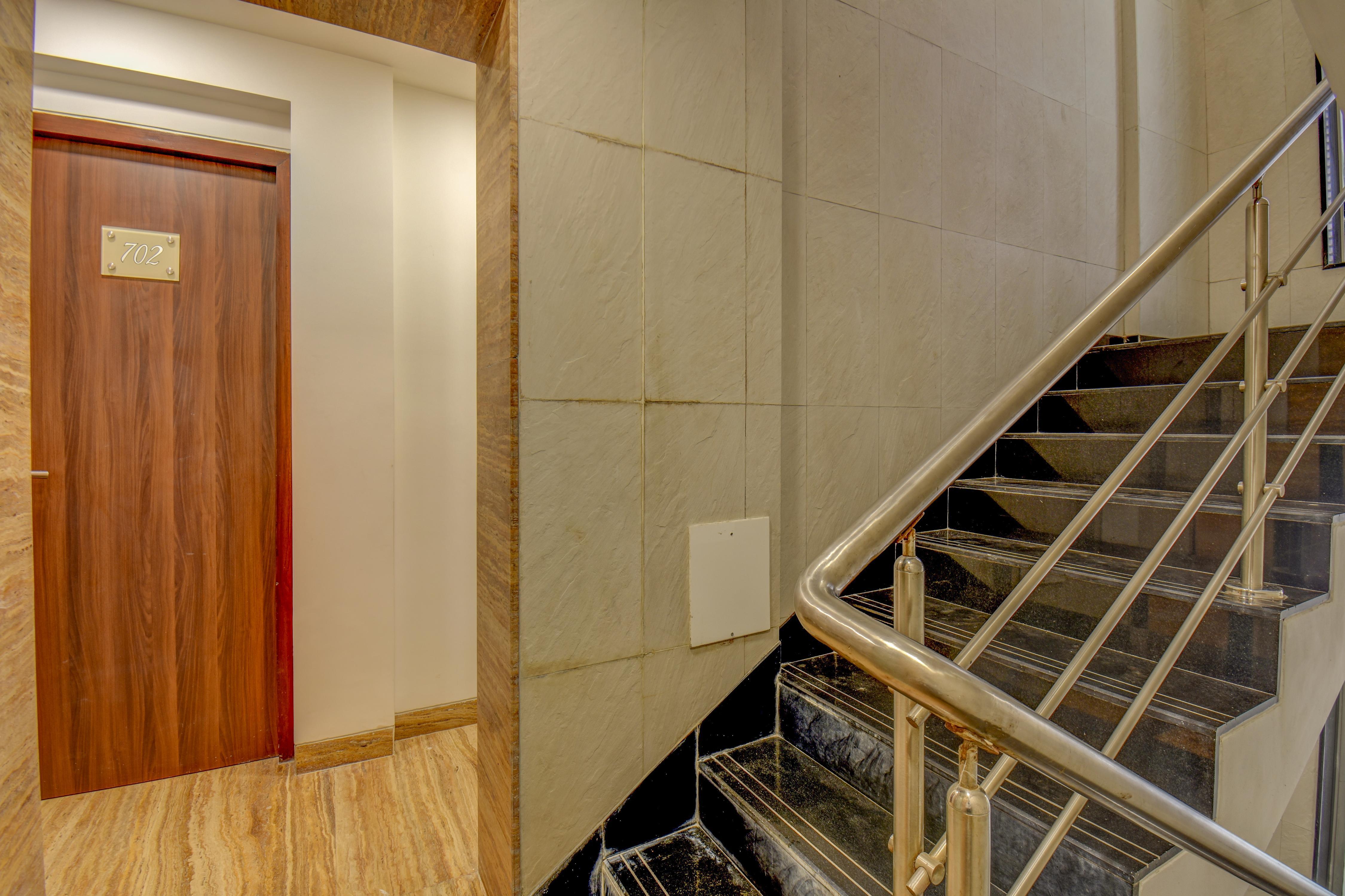Staywood Suites - Tap to explore photos