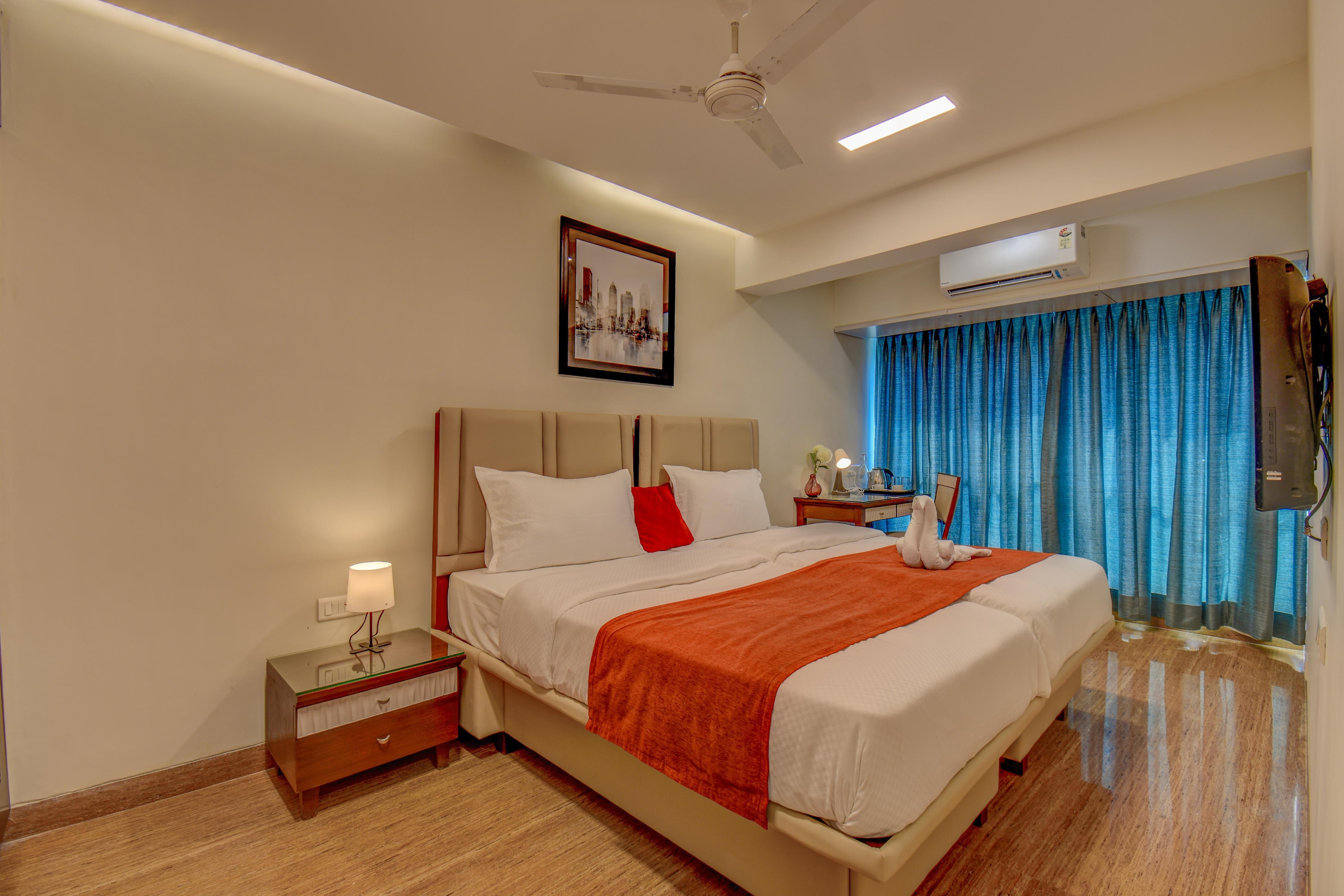 Staywood Suites Room Type - Deluxe Twin Room