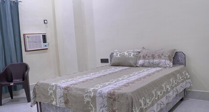 Narayan Homestay & guest house  Room Type - AC room 101