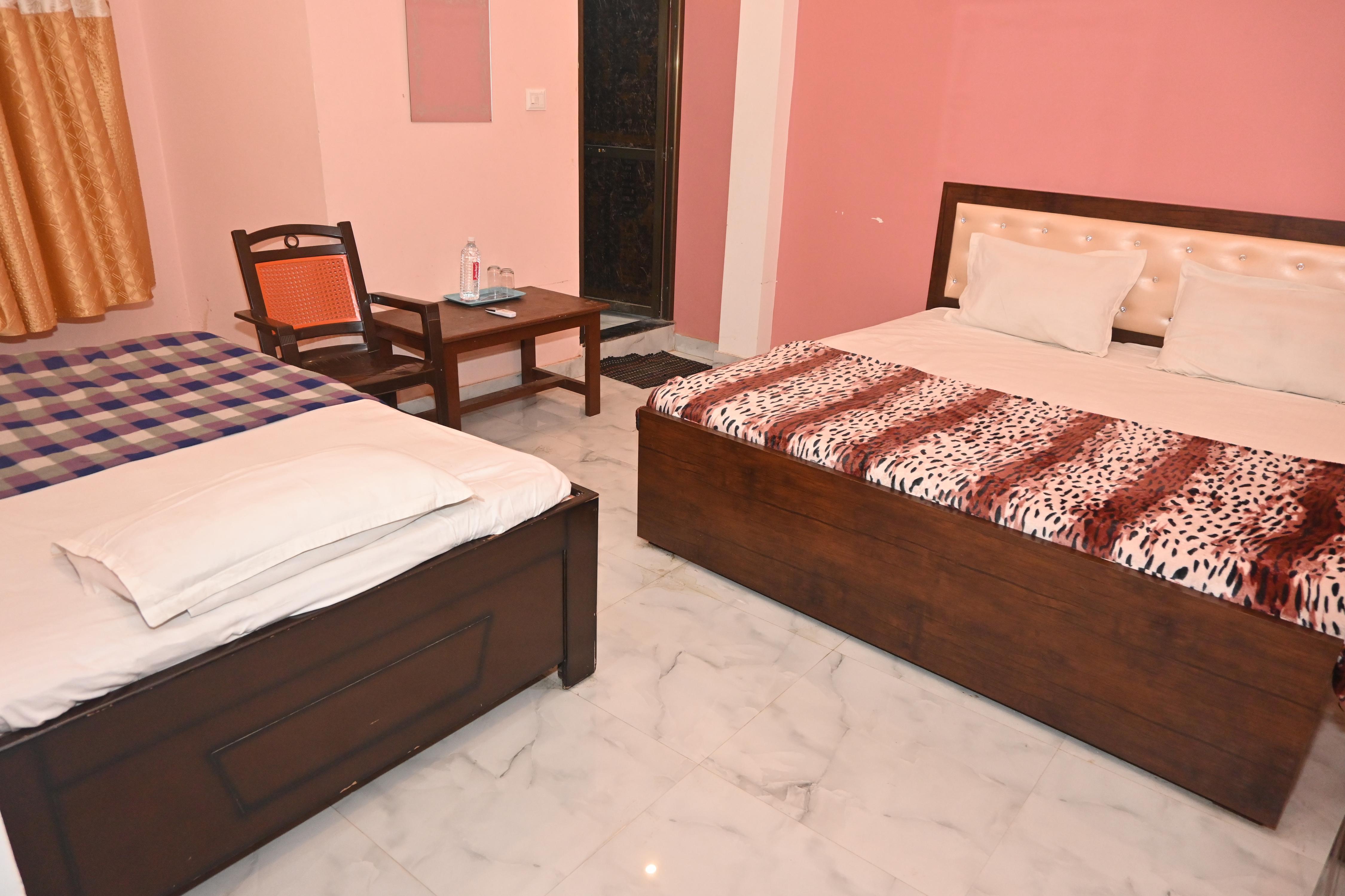 Awadh Dham Guest House. - Tap to explore photos
