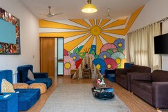 Whiite Panda-Backpaker Hostel in Delhi Greater Kailash