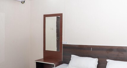 Hotel G P Grand Room Type - Standard Non AC