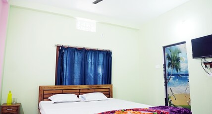 Sadhu Inn Room Type - Standard King AC Bed Room