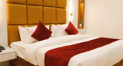 Jeyan Inn by Golden Tree @ karol Bagh Room Type - Executive Room (King bed or Twin beds) Jeyan Inn by Golden Tree @ karol Bagh Room Type - Executive Room (King bed or Twin beds)