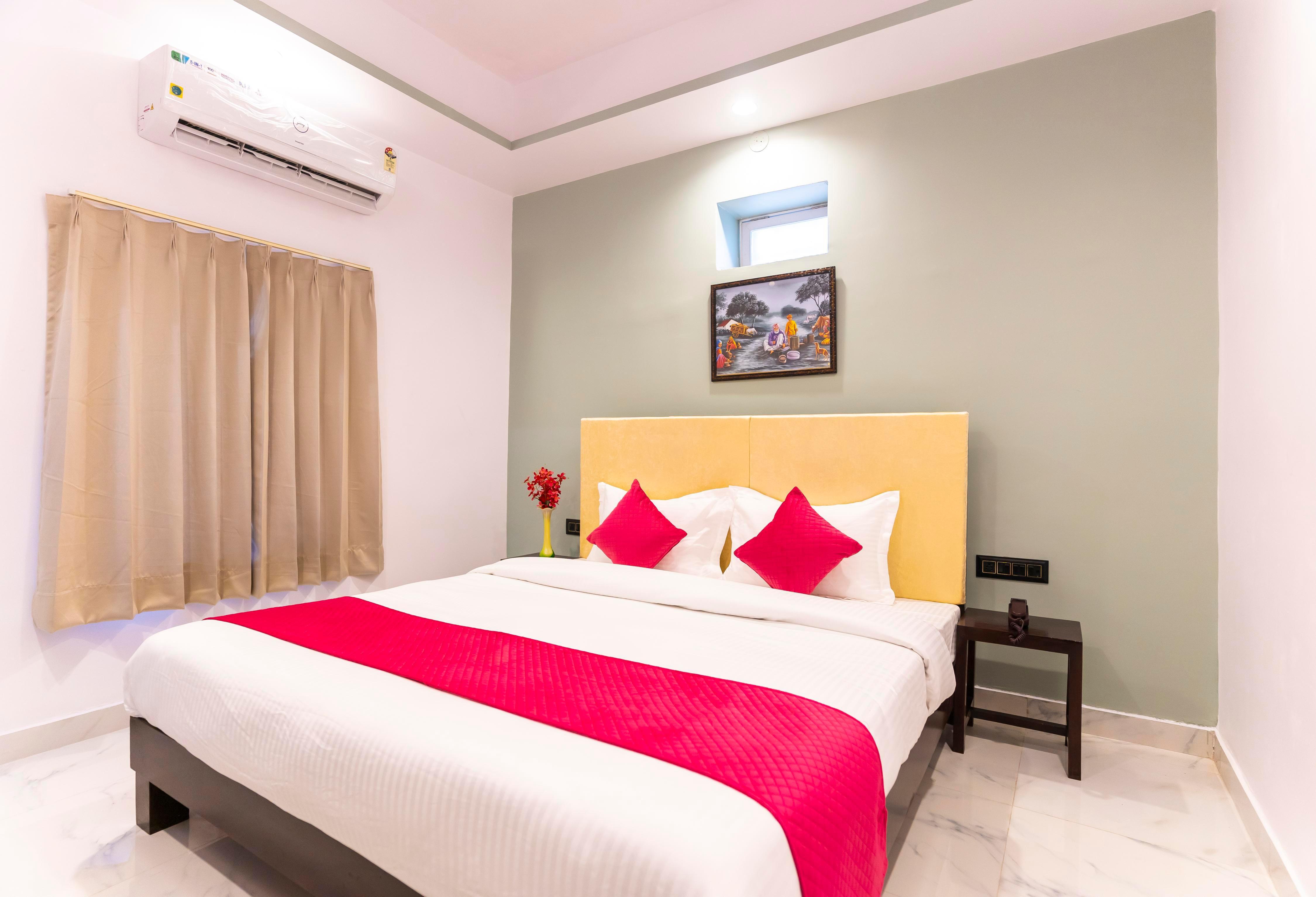 Lake N Hill View By GRB Room Type - Deluxe Room