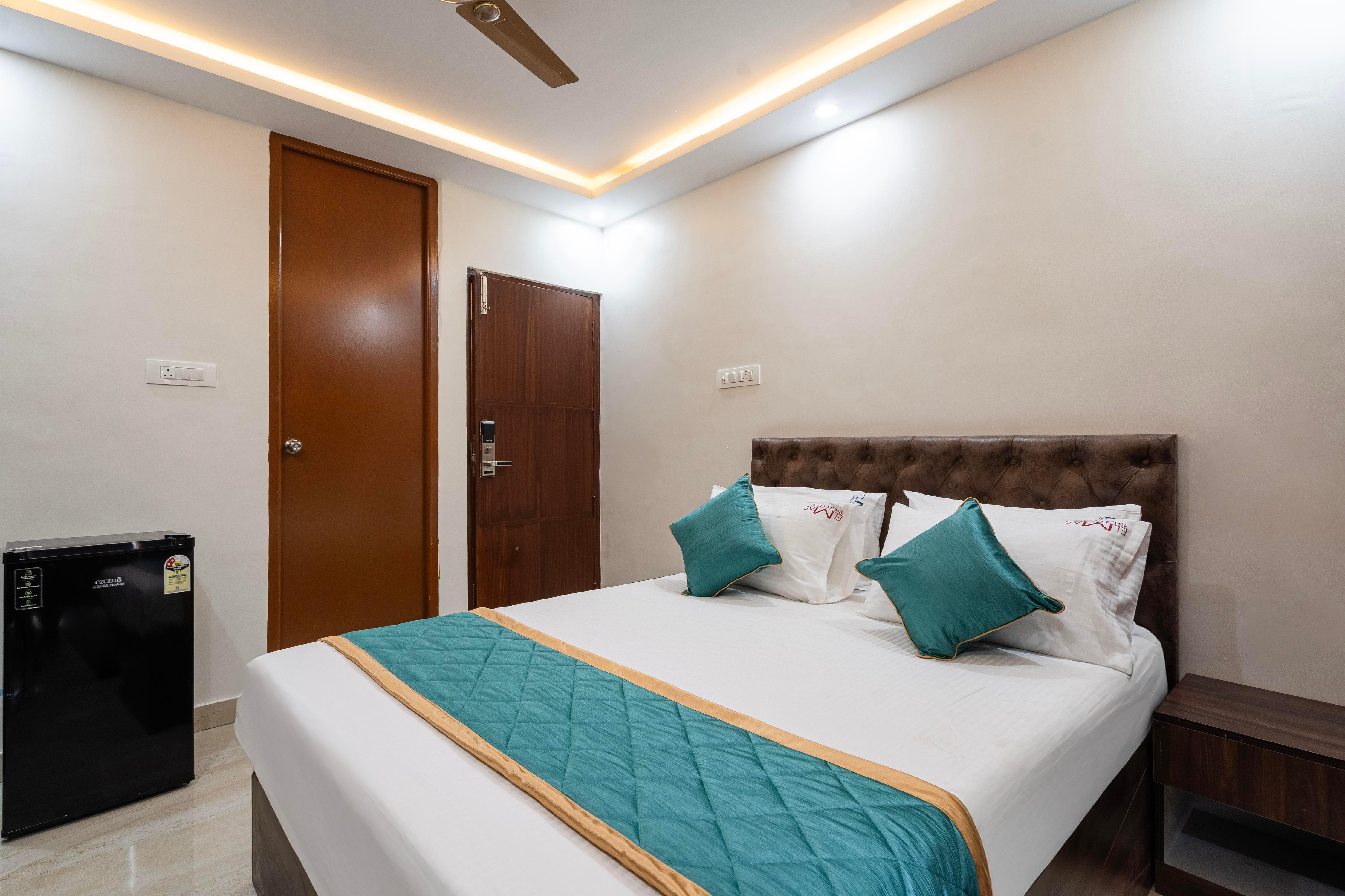 Hotel Elmas suites - Bellandur - Tap to explore photos