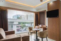 Hotel Elmas suites - Bellandur