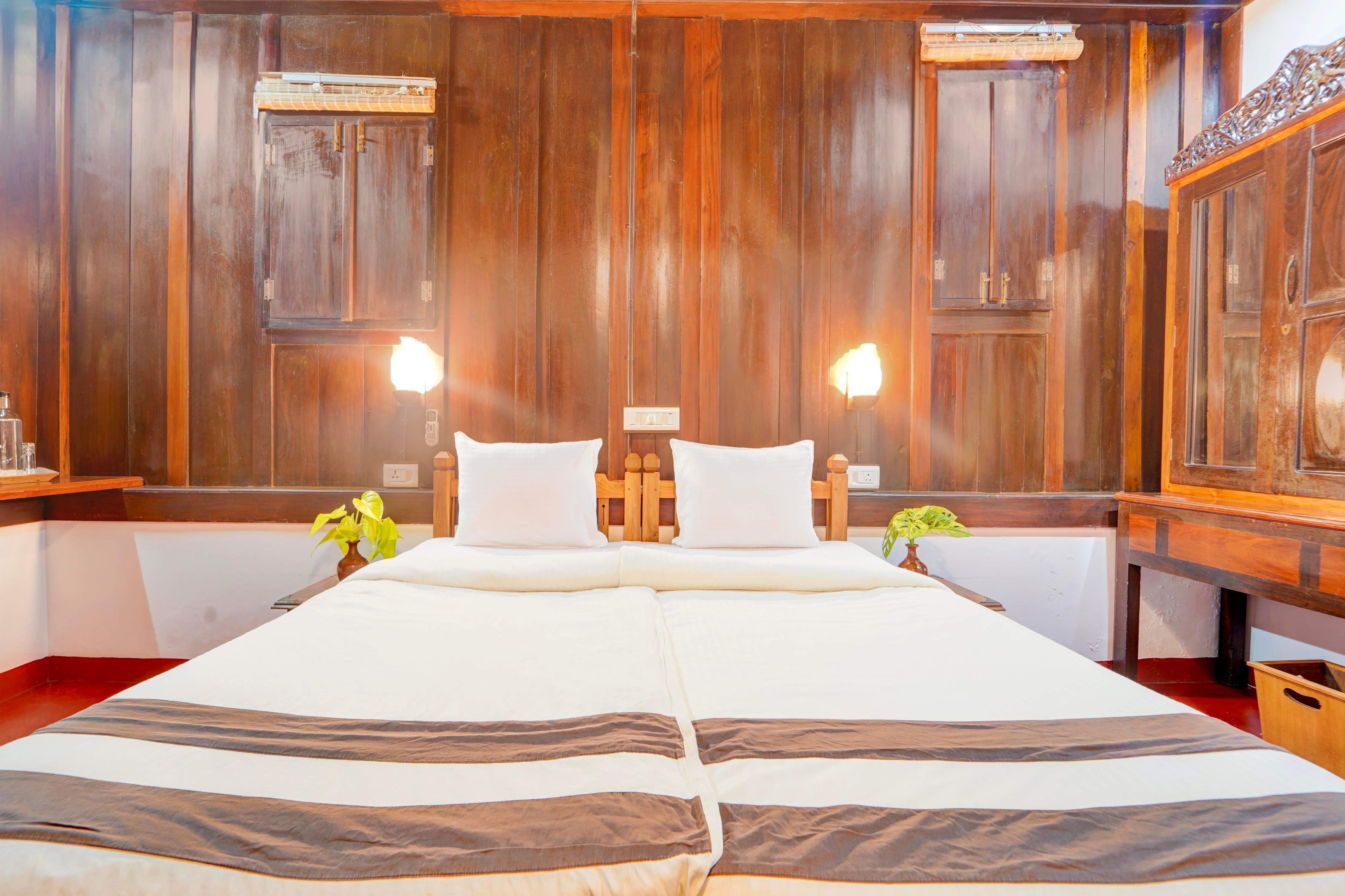 Charming Heritage Cottage by the Backwaters with Courtyard Room Type - Deluxe Suite