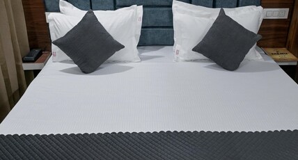 Hotel Akash Residency Room Type - Standard AC Room without view Hotel Akash Residency Room Type - Standard AC Room without view