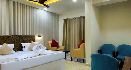 Hotel Akash Residency Room Type - Premium Room with City View Hotel Akash Residency Room Type - Premium Room with City View