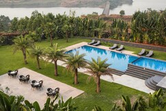 Zoa Retreat