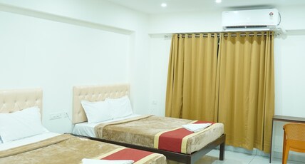Kukkeshree Heights Room Type - Non AC Deluxe Family Room