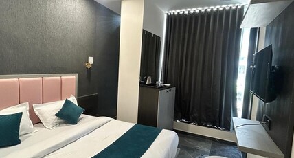 Hotel Sawariya Ahmedabad Room Type - Suites Room With Bathtub Hotel Sawariya Ahmedabad Room Type - Suites Room With Bathtub