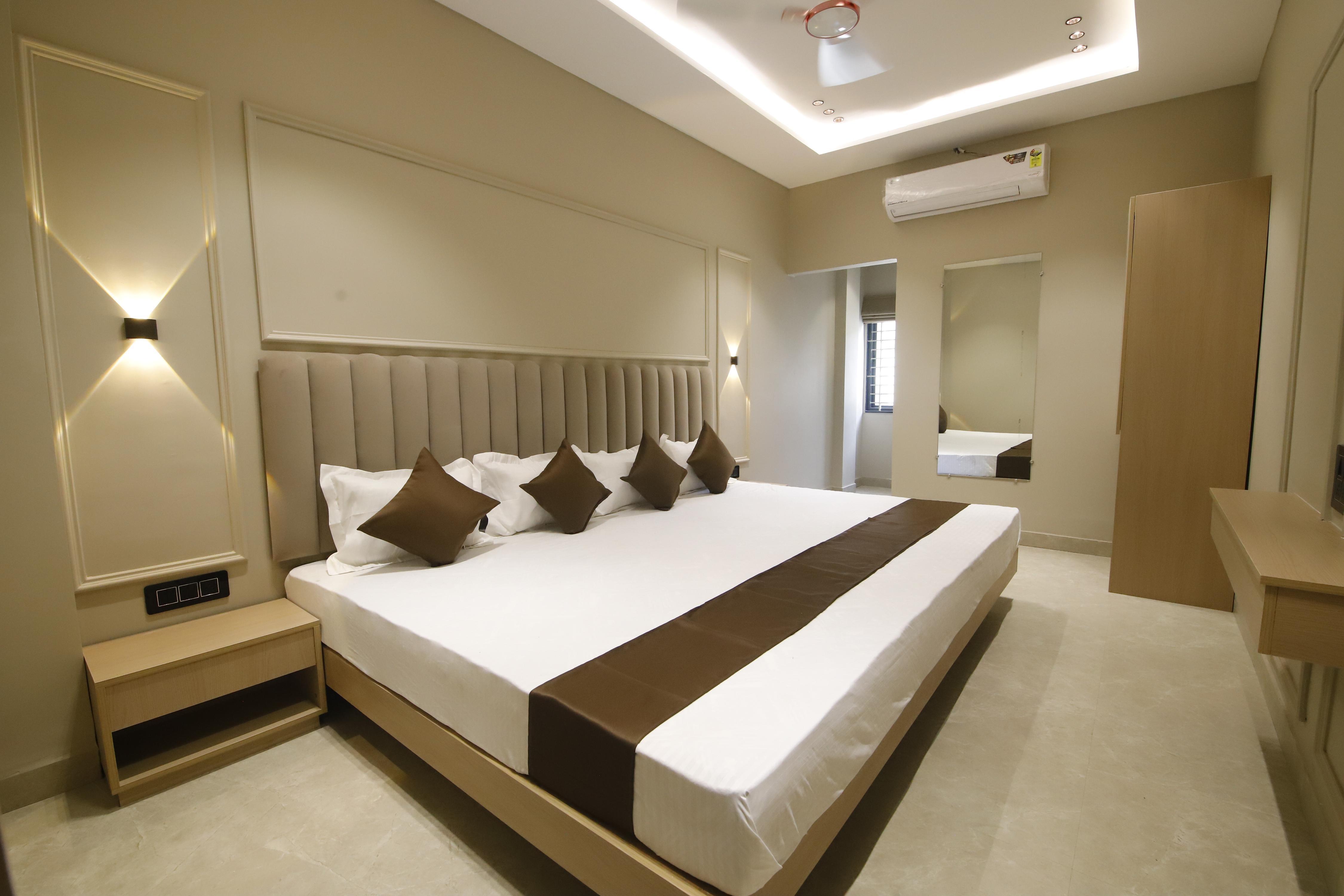 Hotel Maheshwari INN Room Type - Deluxe Family Room