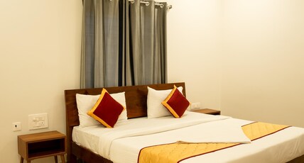 Hotel Sun Suites Room Type - Deluxe AC Room