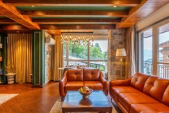 Shukrana 4BHK Luxury Retreat | Mall Road
