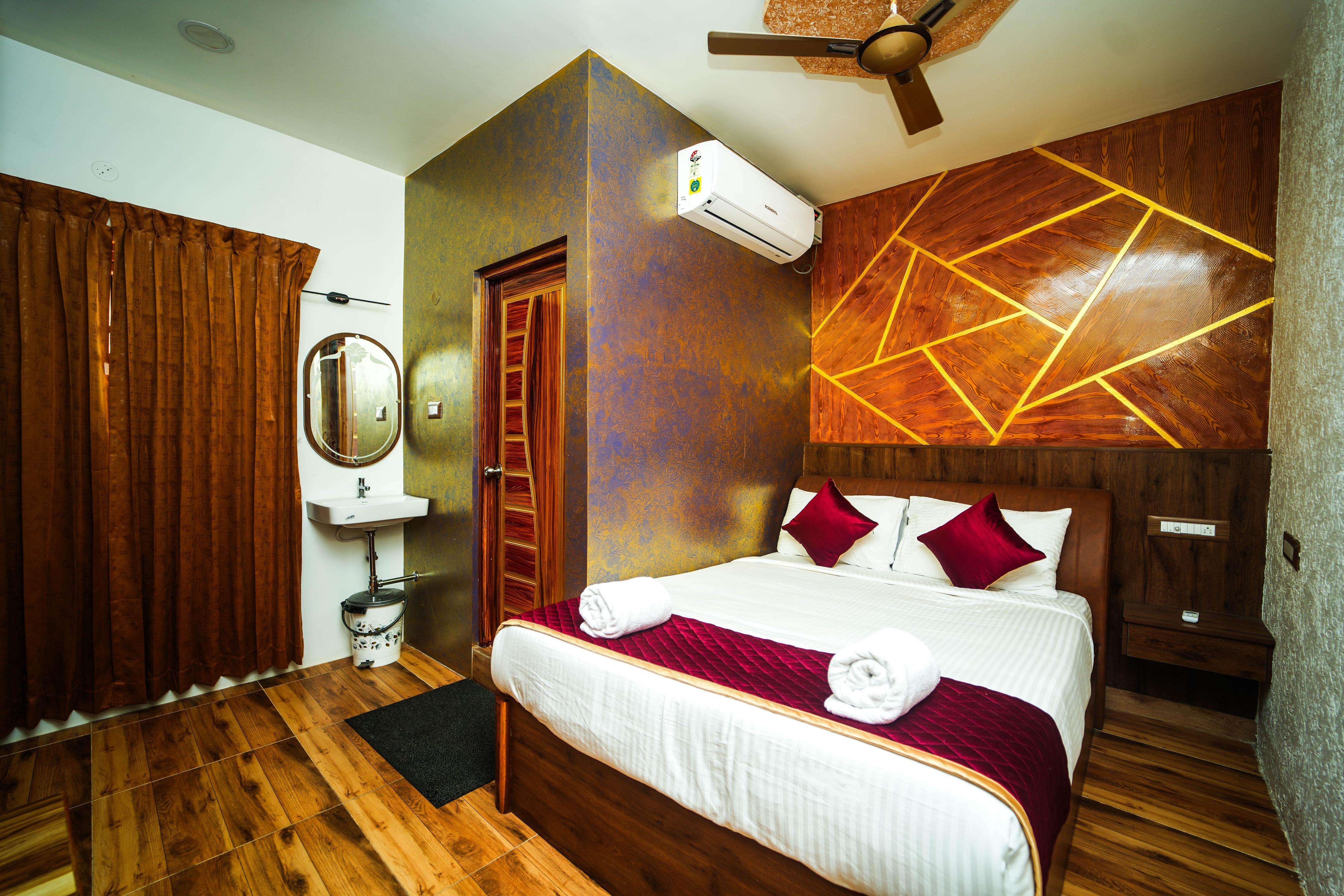 Hotel NN Palace Tanjore Room Type - Standard Room with City View