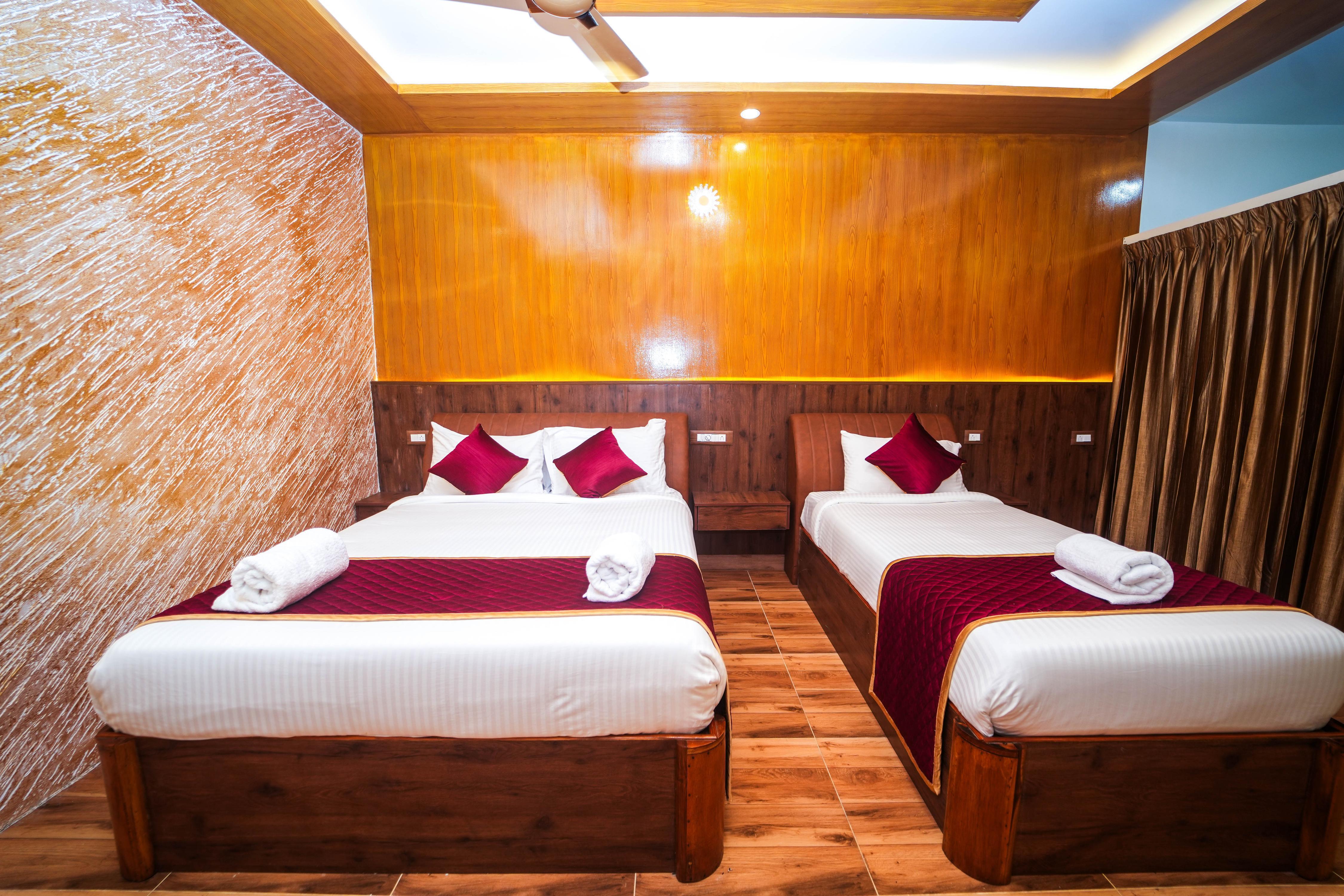 Hotel NN Palace Tanjore Room Type - SUPERIOR ROOM