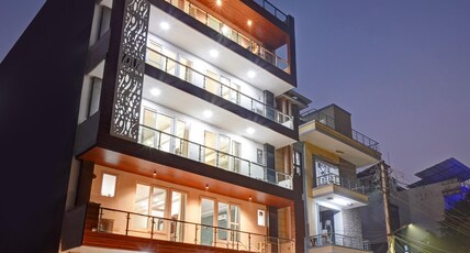 Golden Place 2 Near Medanta Room Type - Superior Double Room With Balcony + Mini bar Golden Place 2 Near Medanta Room Type - Superior Double Room With Balcony + Mini bar