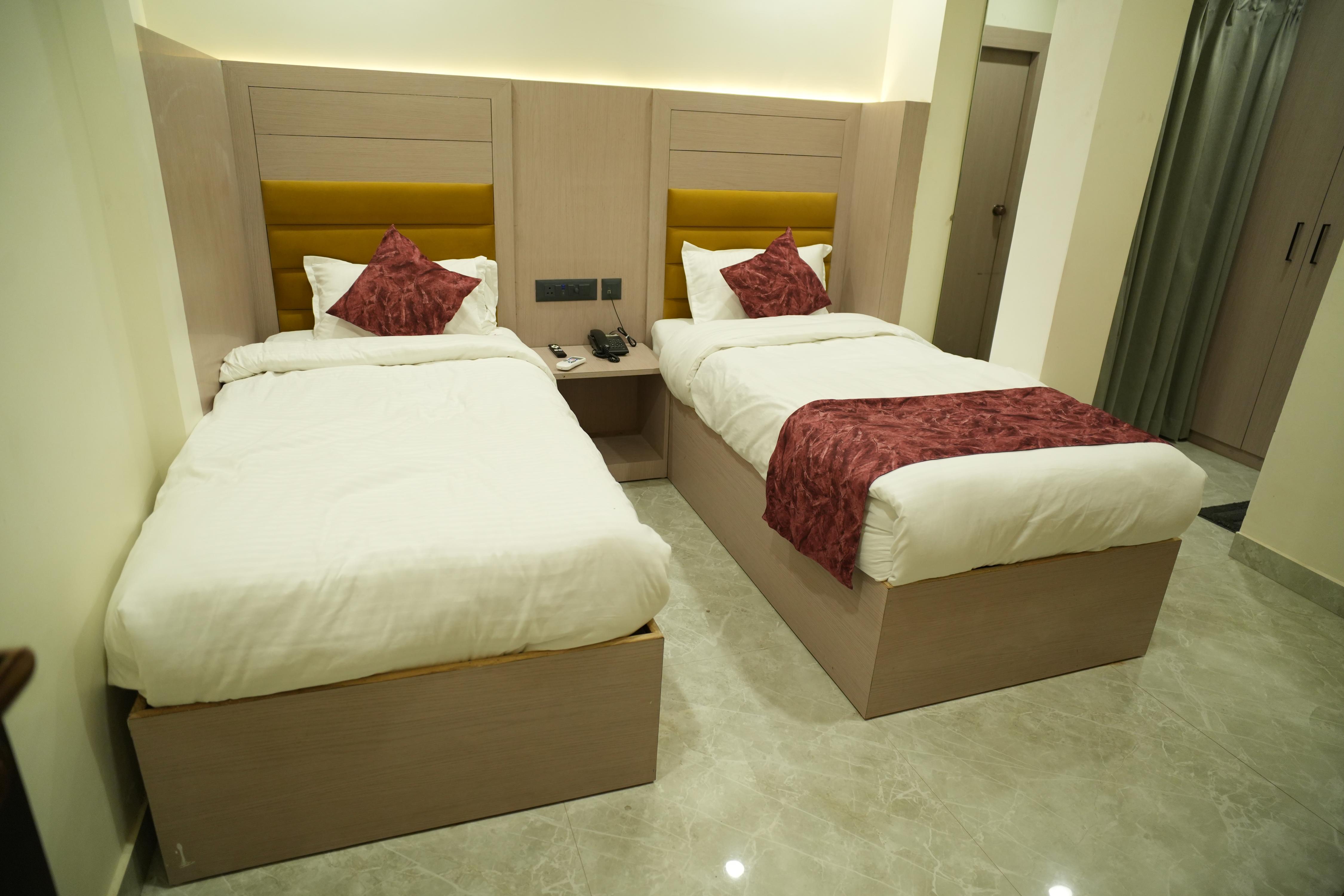Hotel Leaf Room Type - Twin Bed