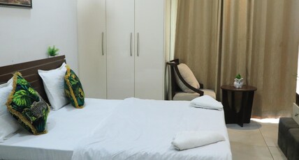 Most Luxuries Property in Central Noida - Highly Recommended Room Type - Most Luxuries Property in Central Noida - Highly Recommended