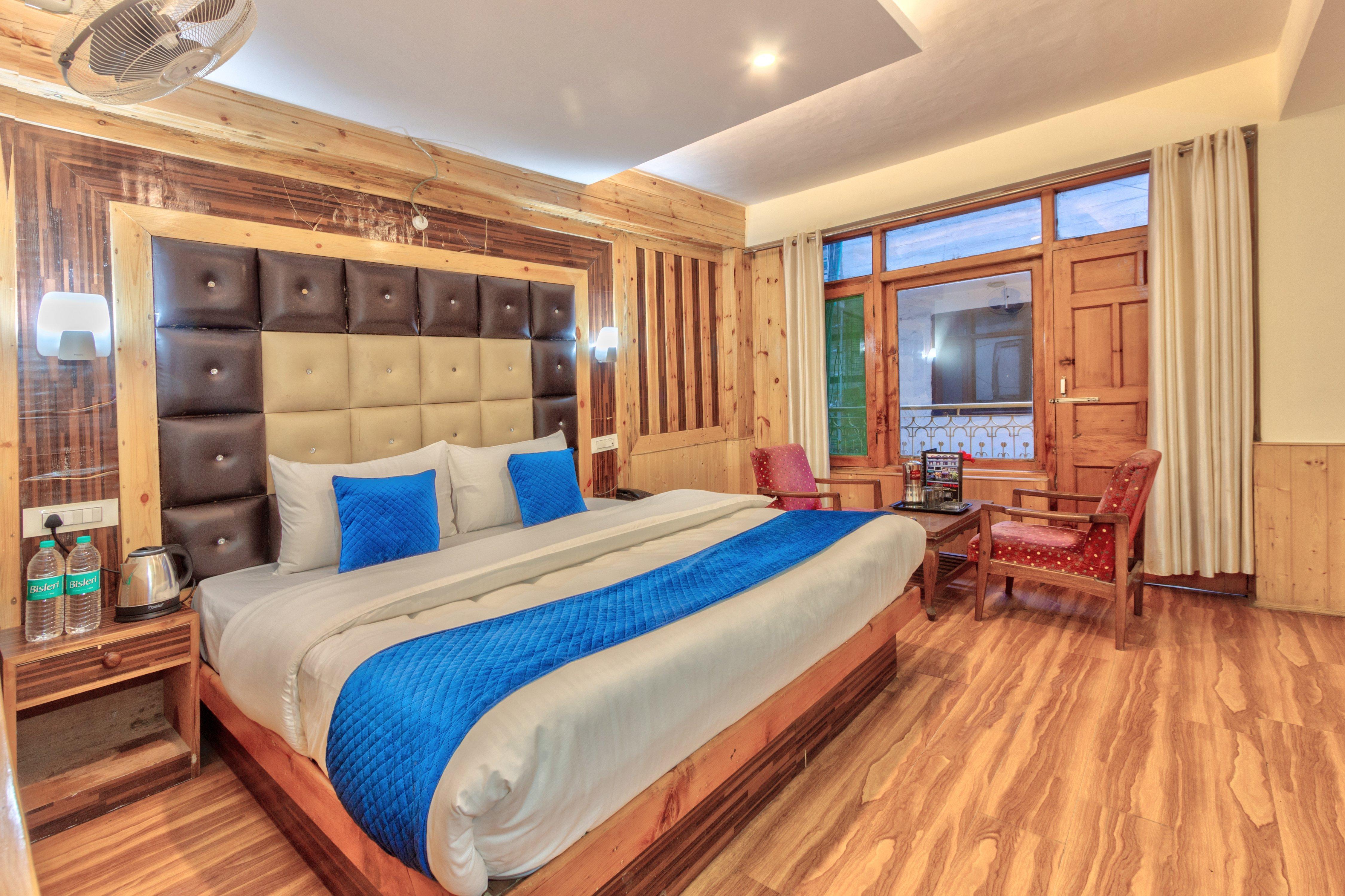 Hotel Vijayant - By The Mount Heaven - Tap to explore photos