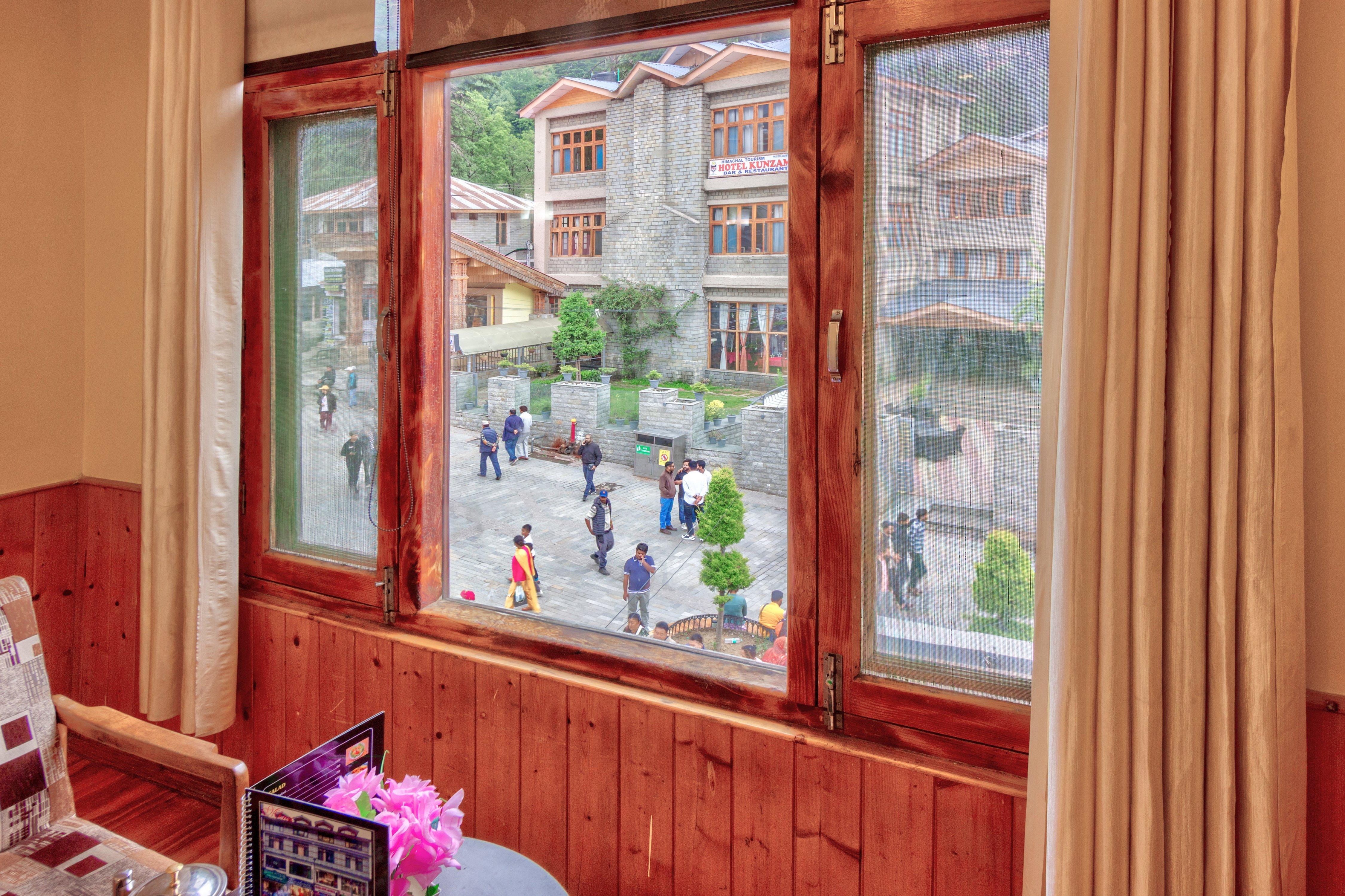 Hotel Vijayant - By The Mount Heaven - Tap to explore photos