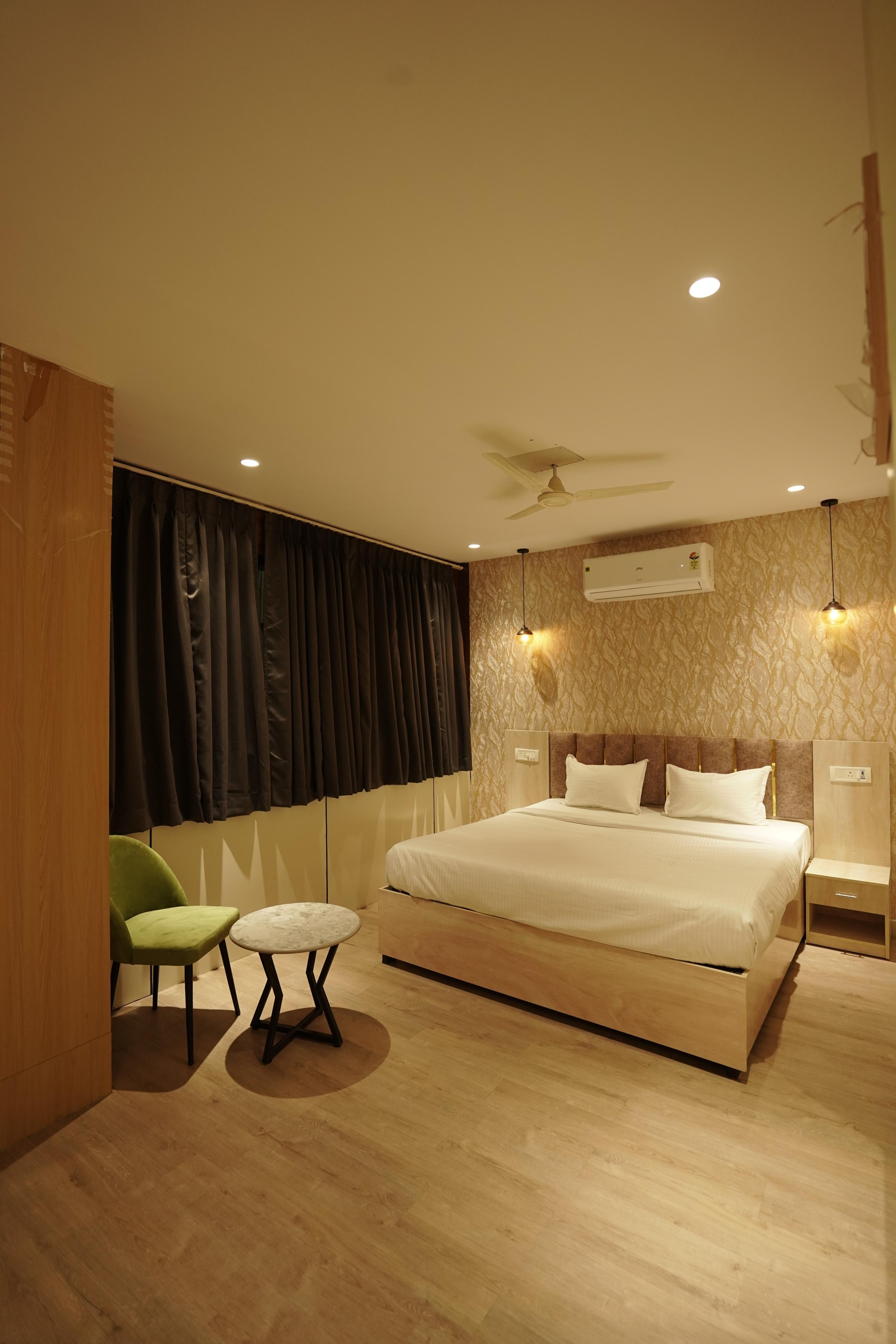 bilasa park inn Room Type - super ac deluxe