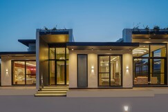 Terai Farm House - A Luxe Villa