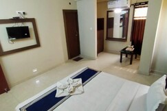 DhamStay UK Palace Near Puri Beach 100 Meters