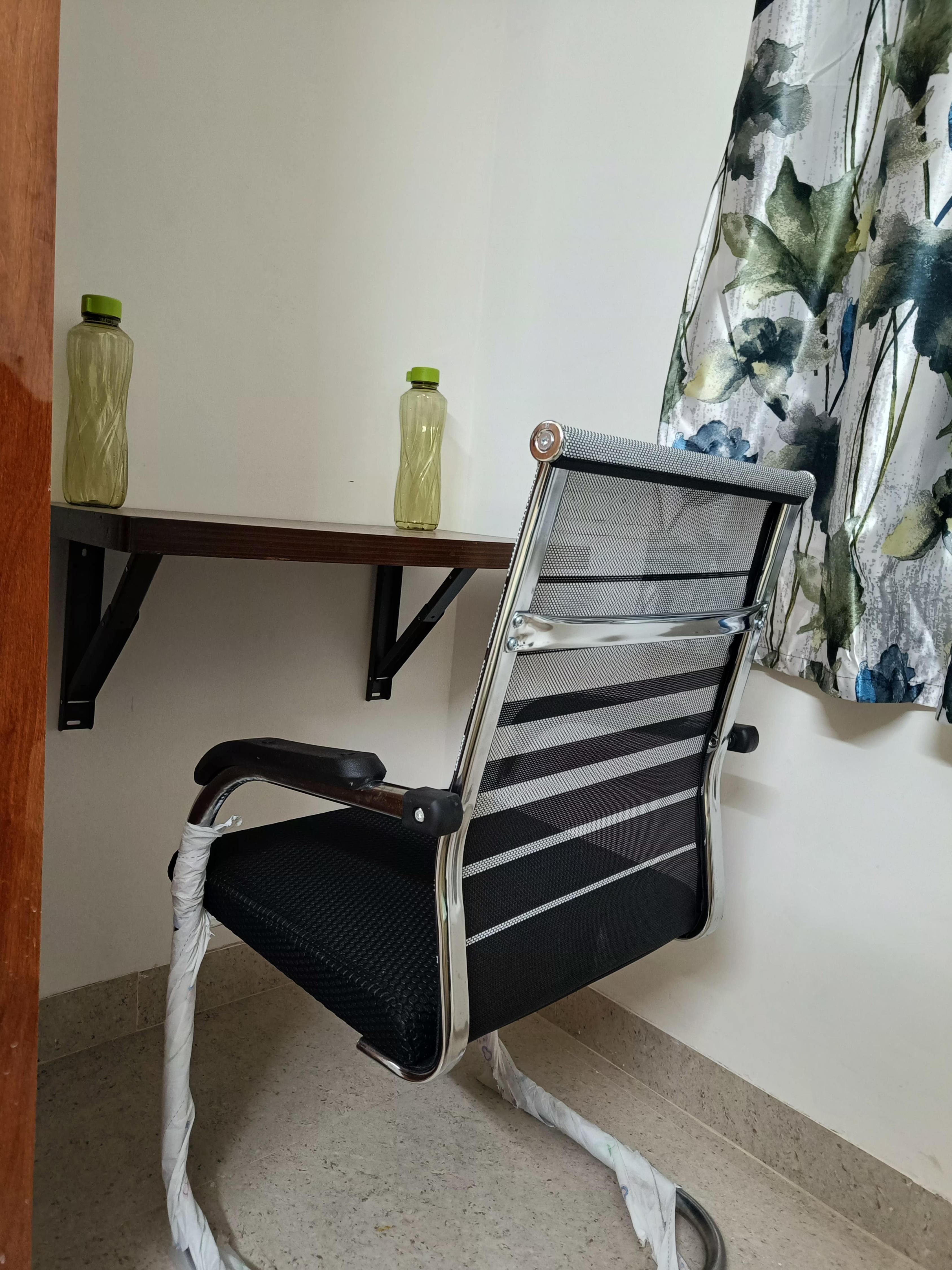 Private 1RK room.WiFi . Self Check-in - Tap to explore photos