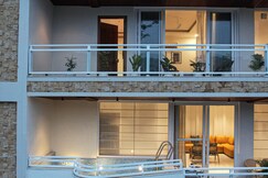 Alaya Stays Udgam Vilas 3-BHK Apartment Jacuzzi 