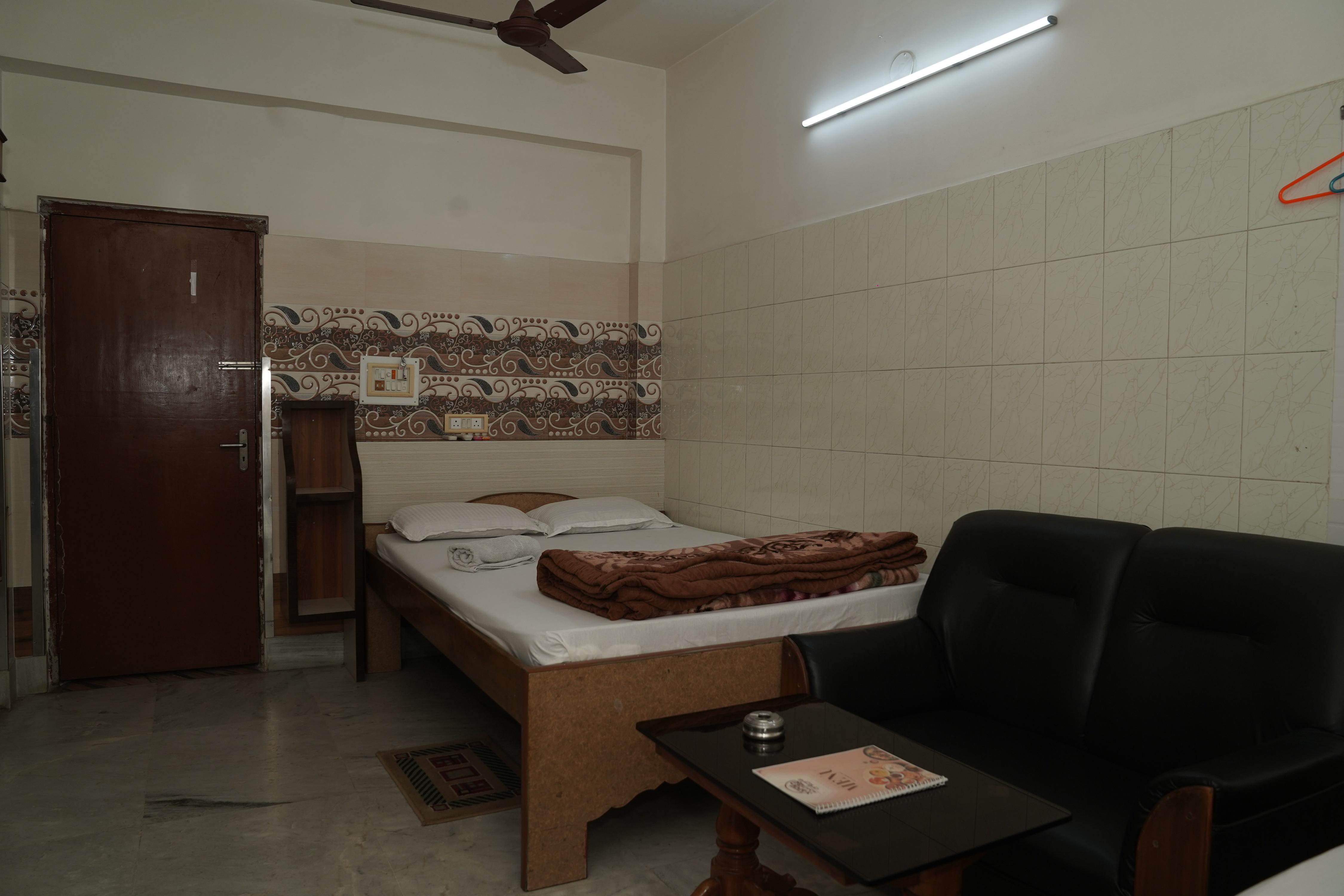 Lodge Indrapuri - Tap to explore photos