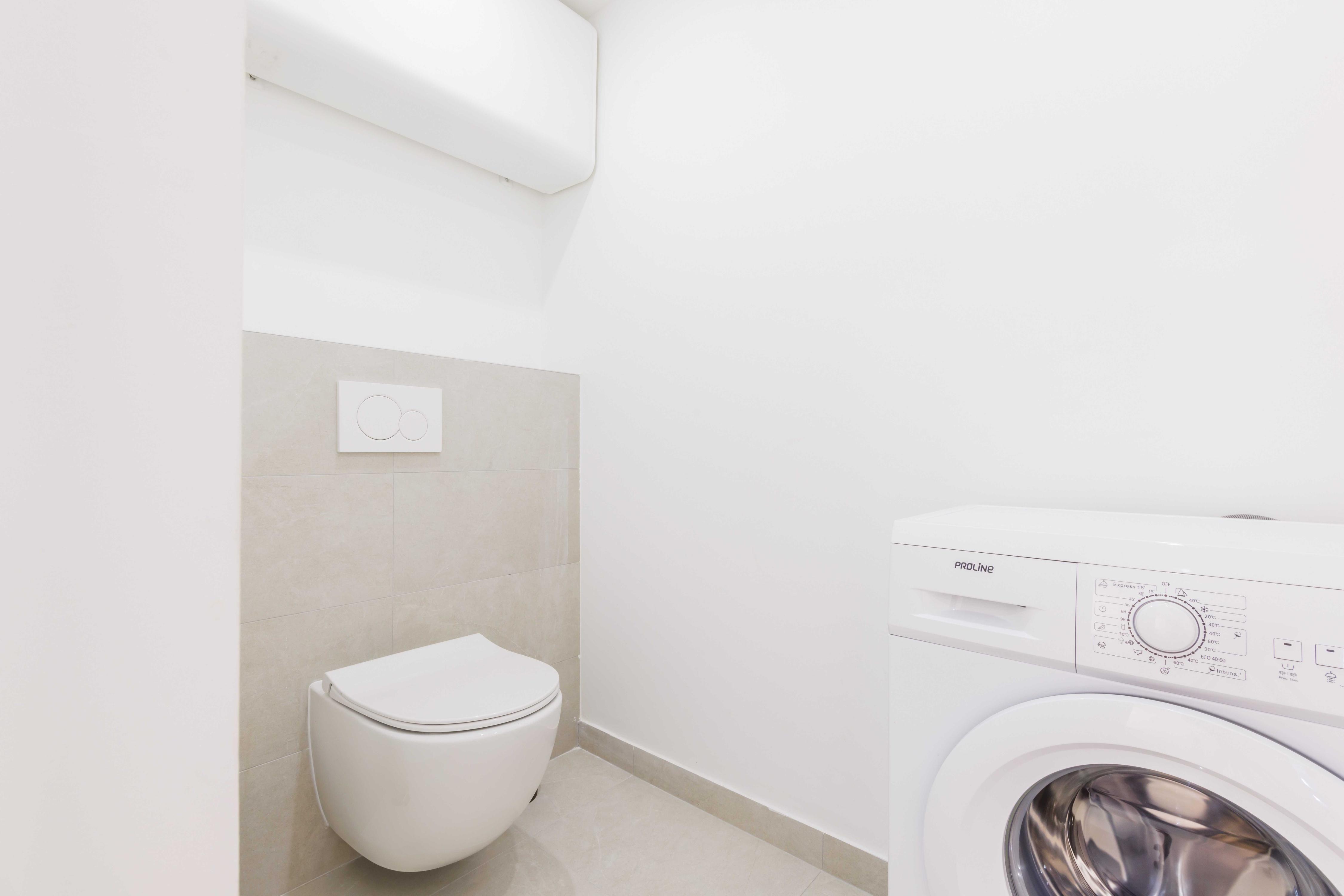 The Puteaux Pad Chic & Serene Stay for 6