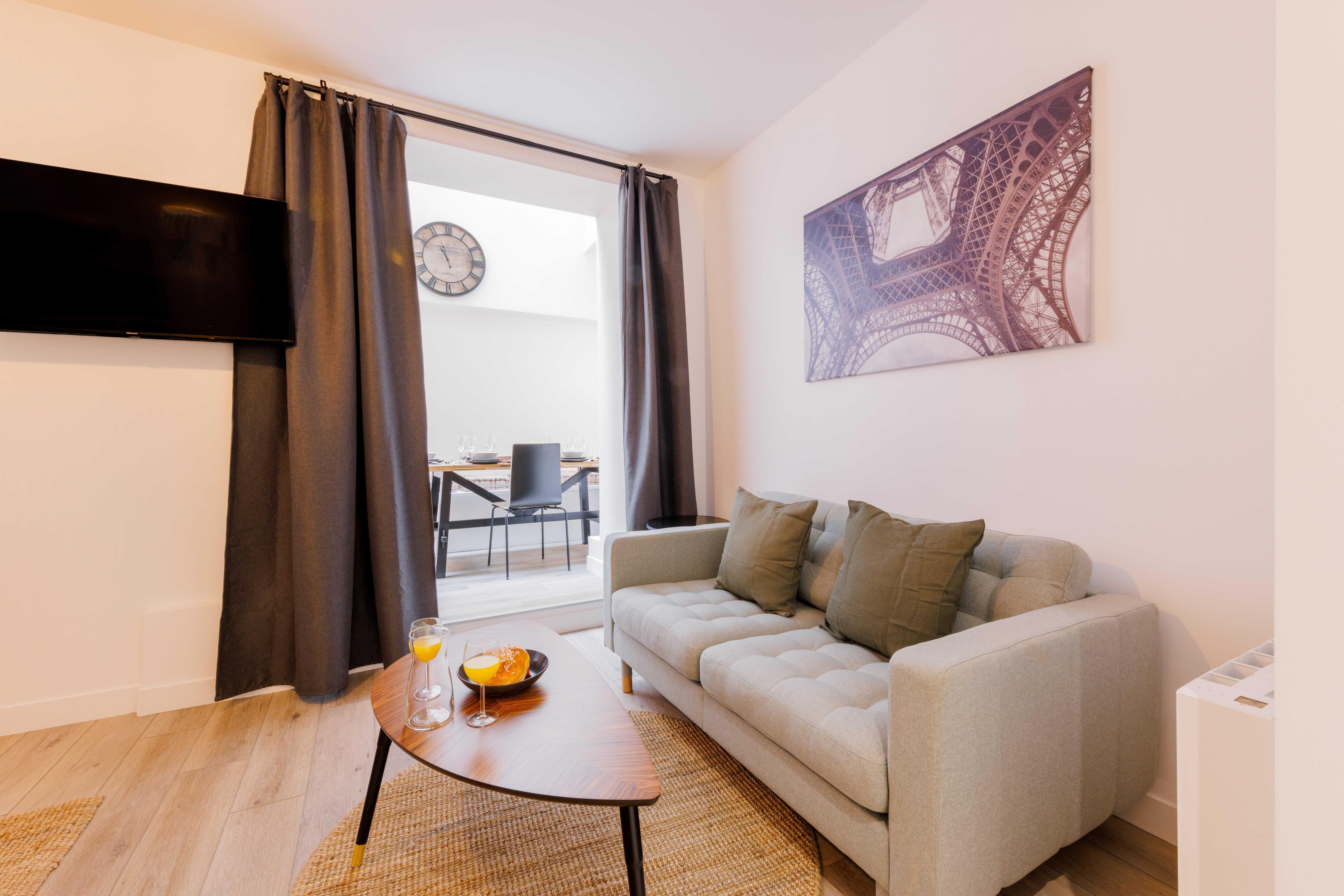 Spacious apartment - 2BR/6P - Pigalle - Tap to explore photos