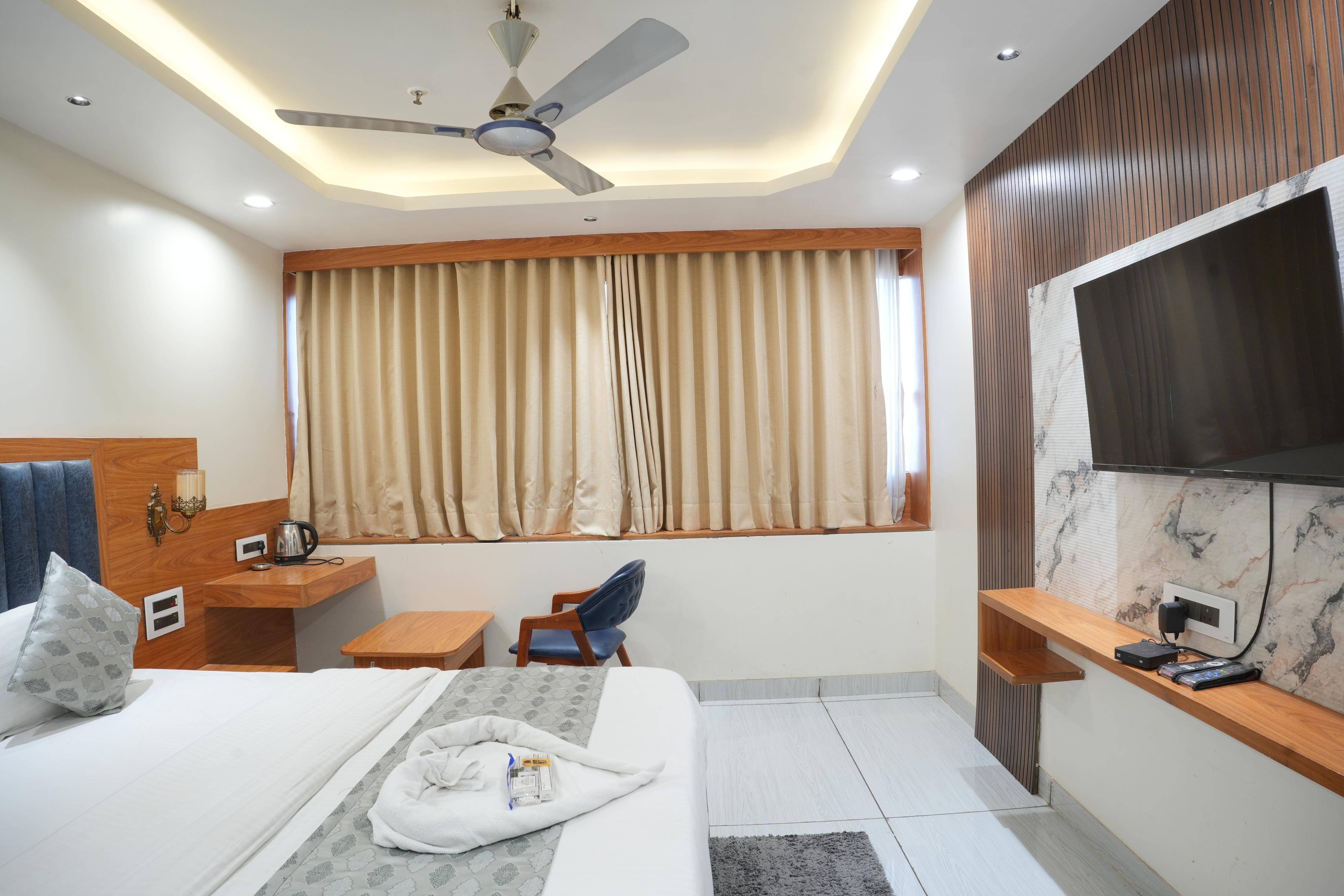 HOTEL BHAGYALAXMI LUXURY INN Room Type - Deluxe King Bed