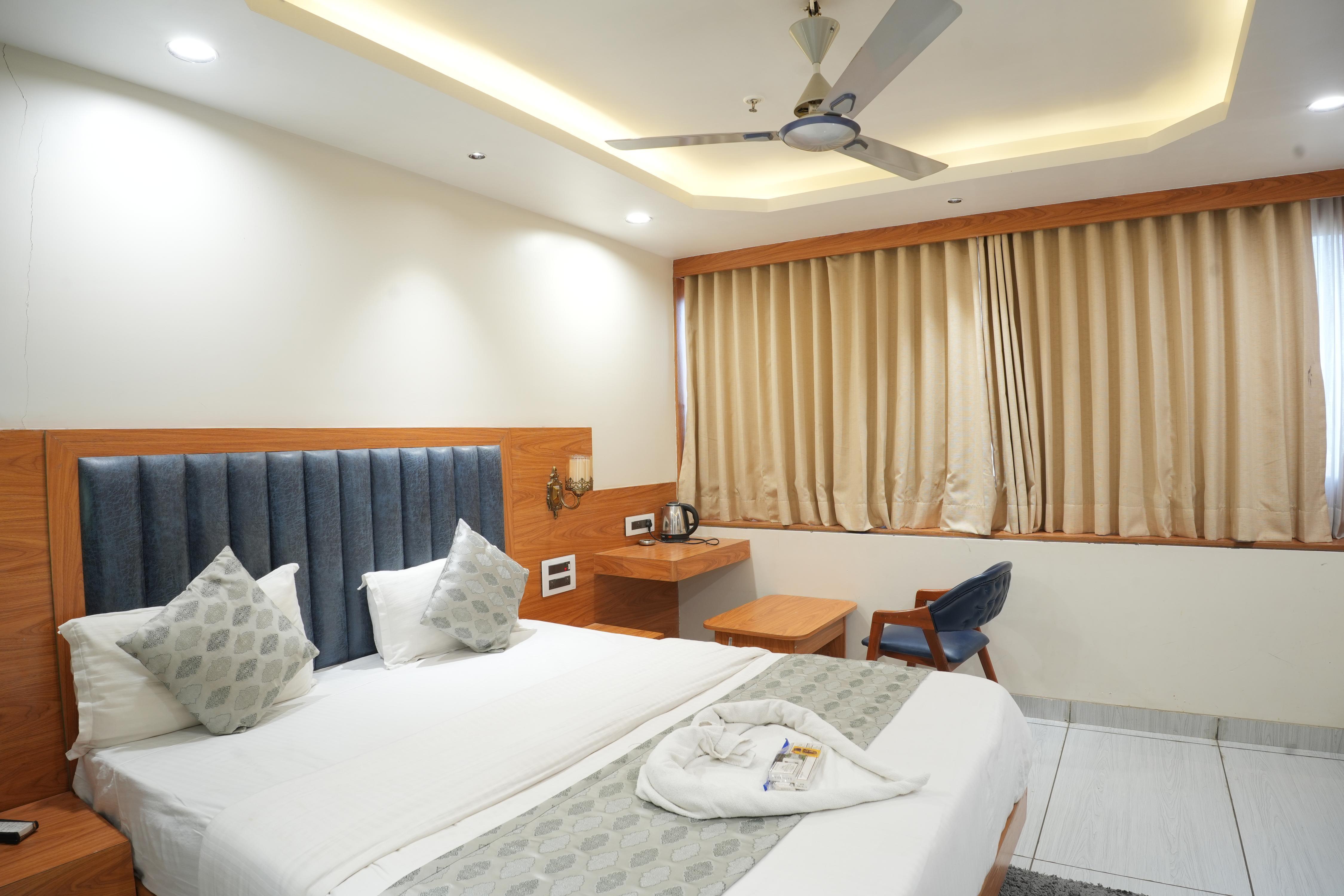 HOTEL BHAGYALAXMI LUXURY INN Room Type - PLATINUM ROOM