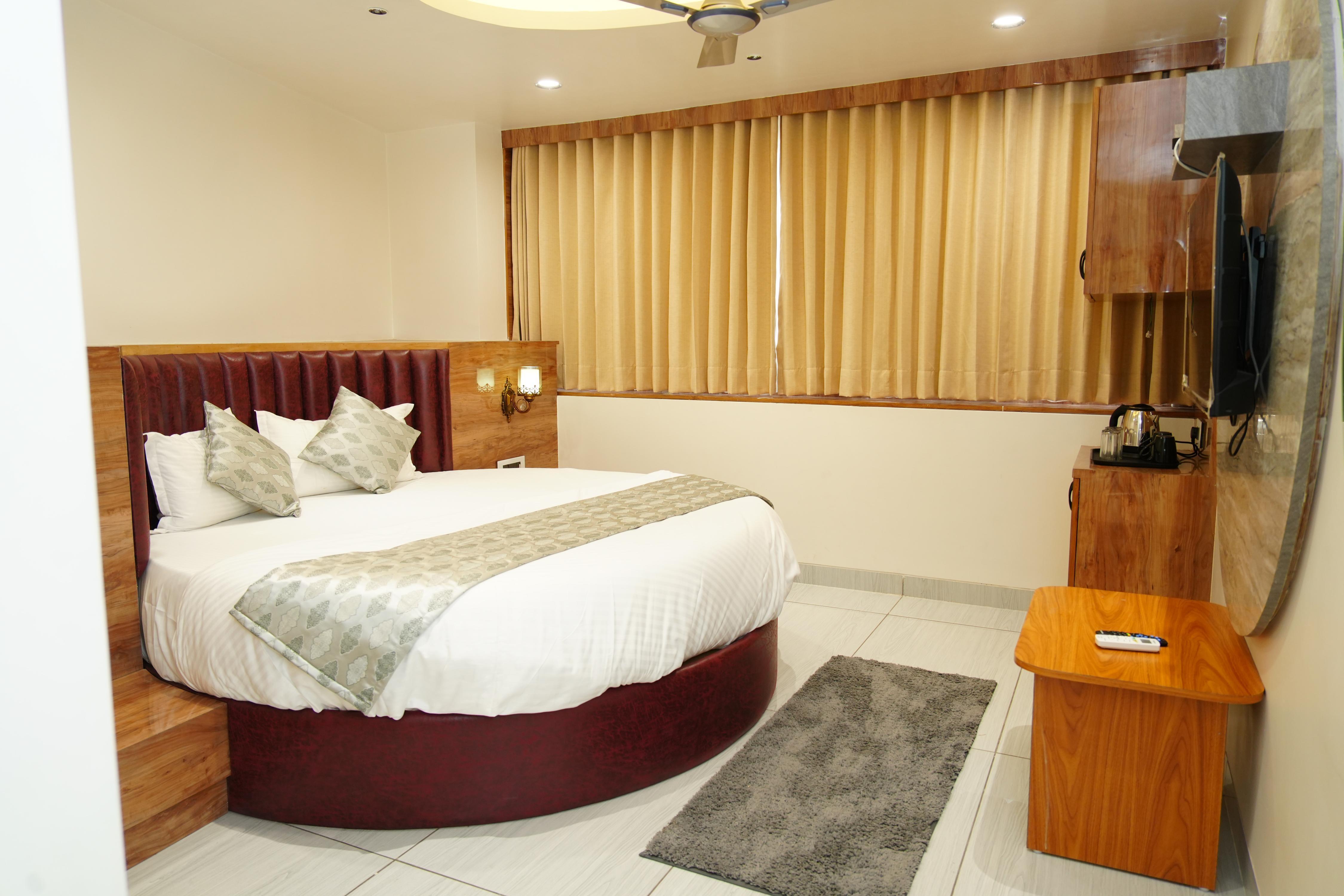 HOTEL BHAGYALAXMI LUXURY INN Room Type - Golden Room