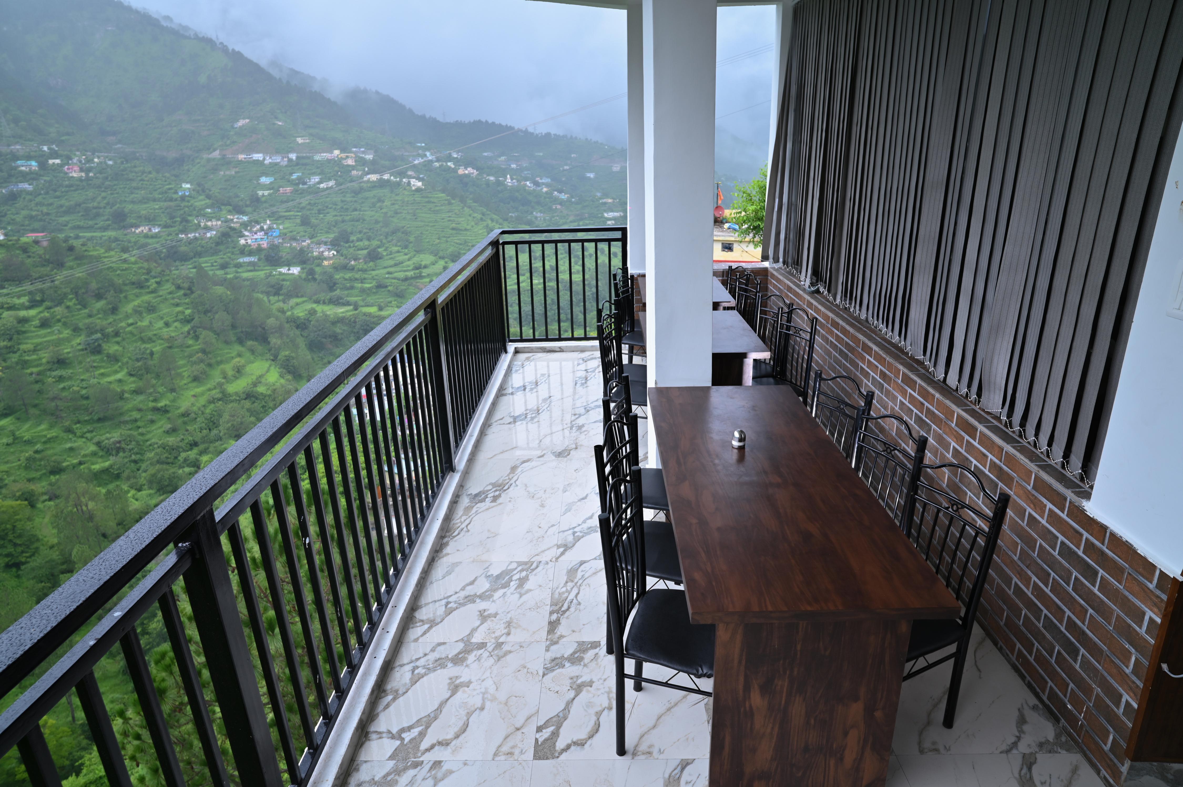 Dream Homestay - Tap to explore photos