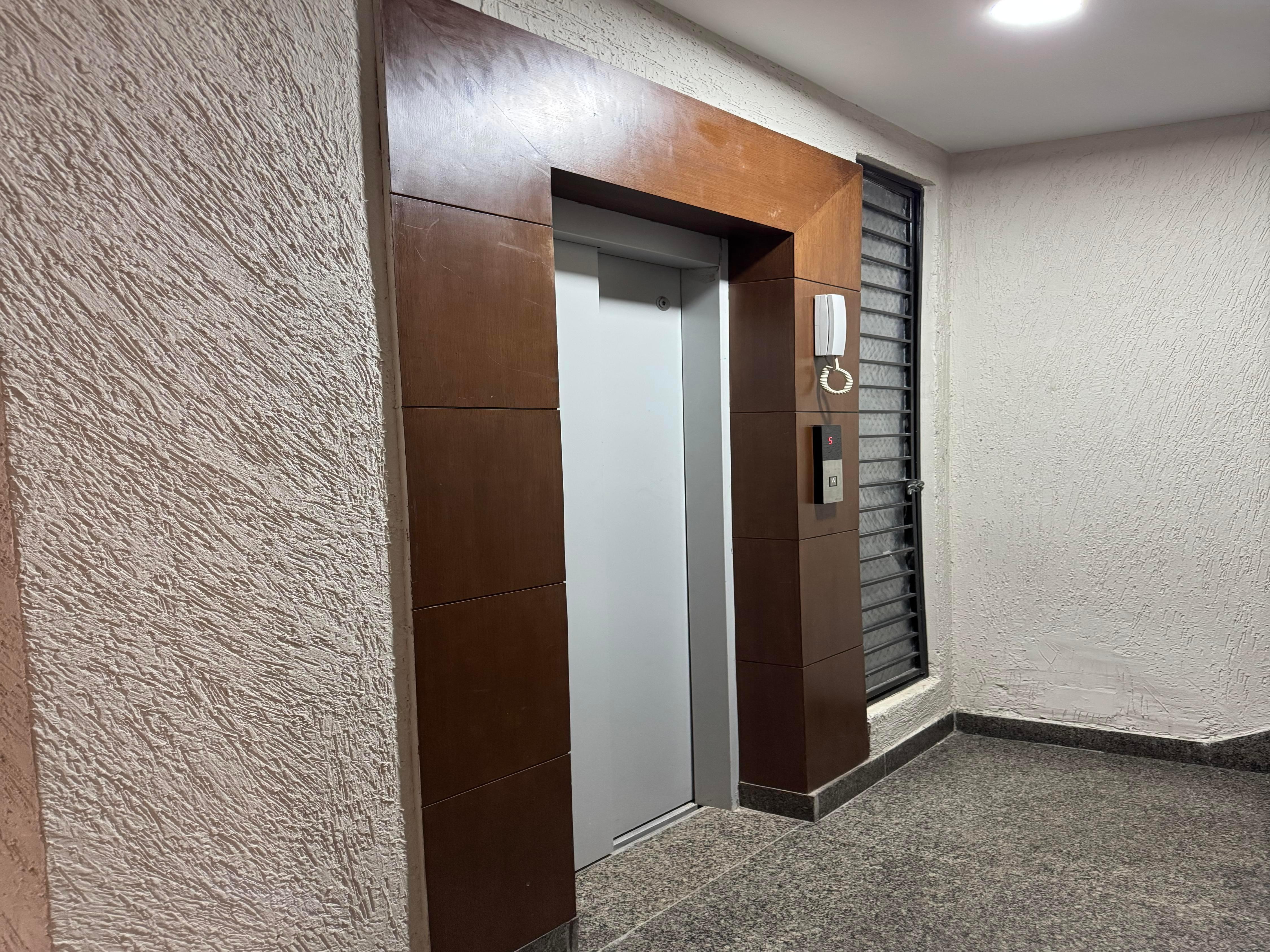Divine India Service Apartment - Tap to explore photos