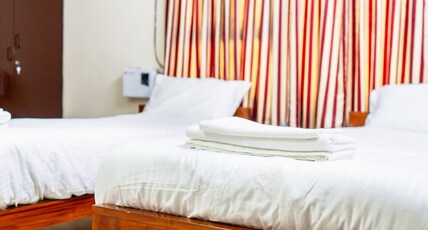Mahes Villa - Svenks Hotels Room Type - Standard Twin