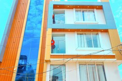 Hotel Awadh Star Palace