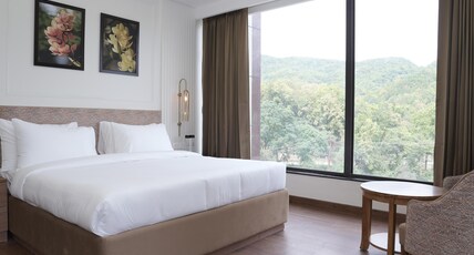 Hotel Malsi Mist Room Type - Mist Luxe Horizon with Balcony