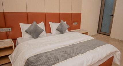 AFSAANA BY SCOOTERS Room Type - Deluxe Room