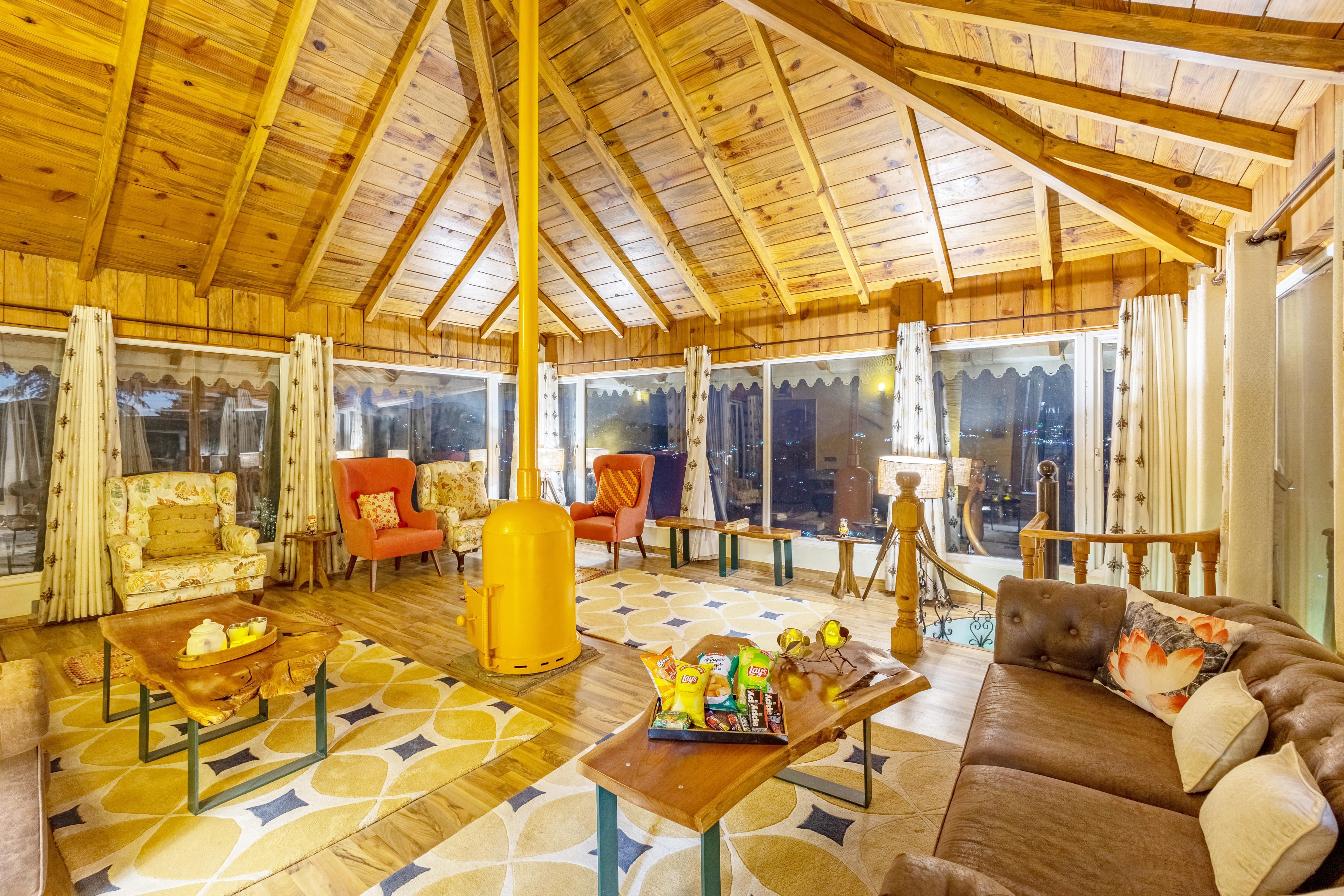 ELIVAAS Signature Silverstone 6 BHK villa with Garden & Gaming Zone - Tap to explore photos