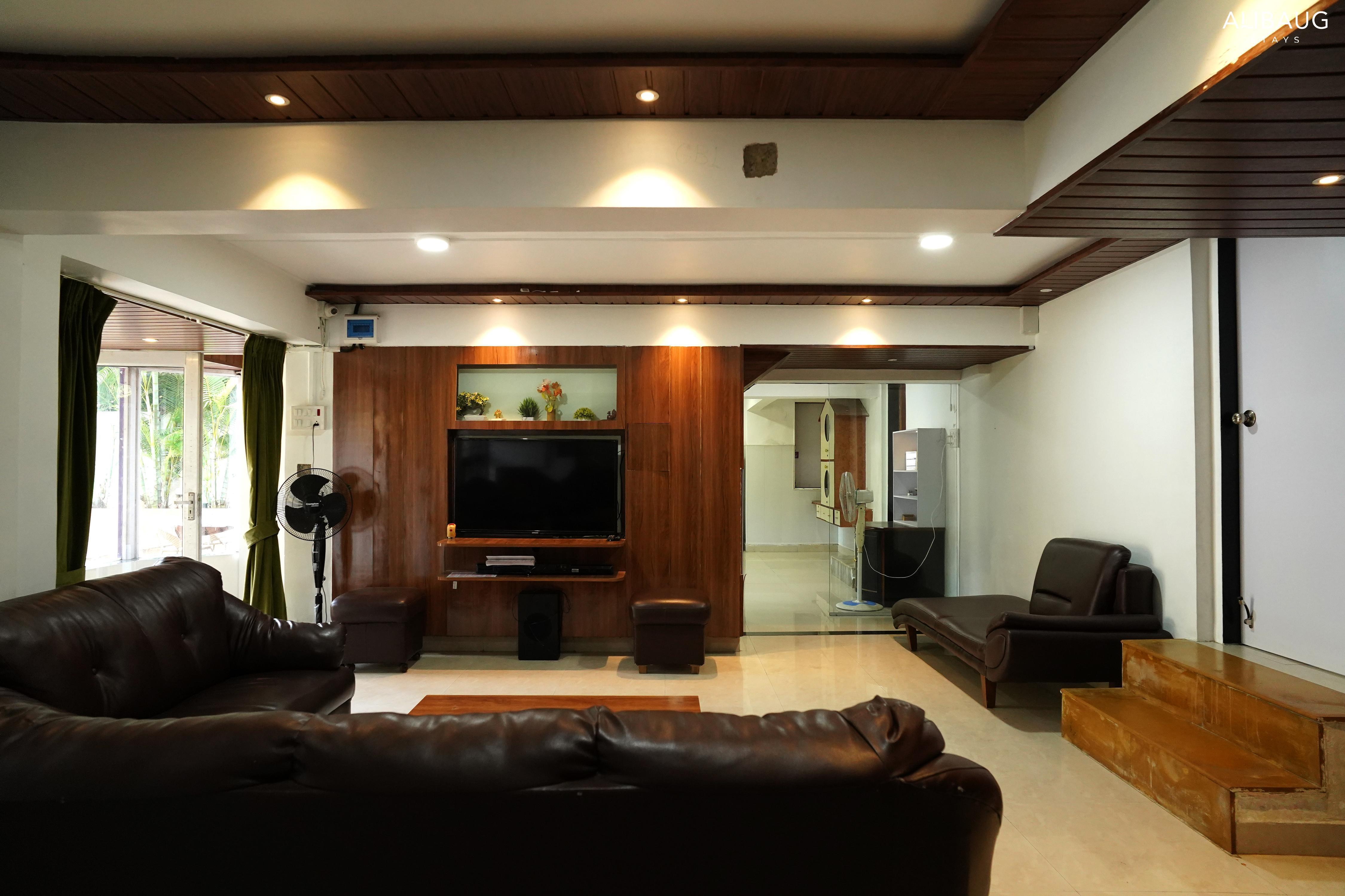 Seashore Villa - 4 BHK Seaview with private pool - Tap to explore photos