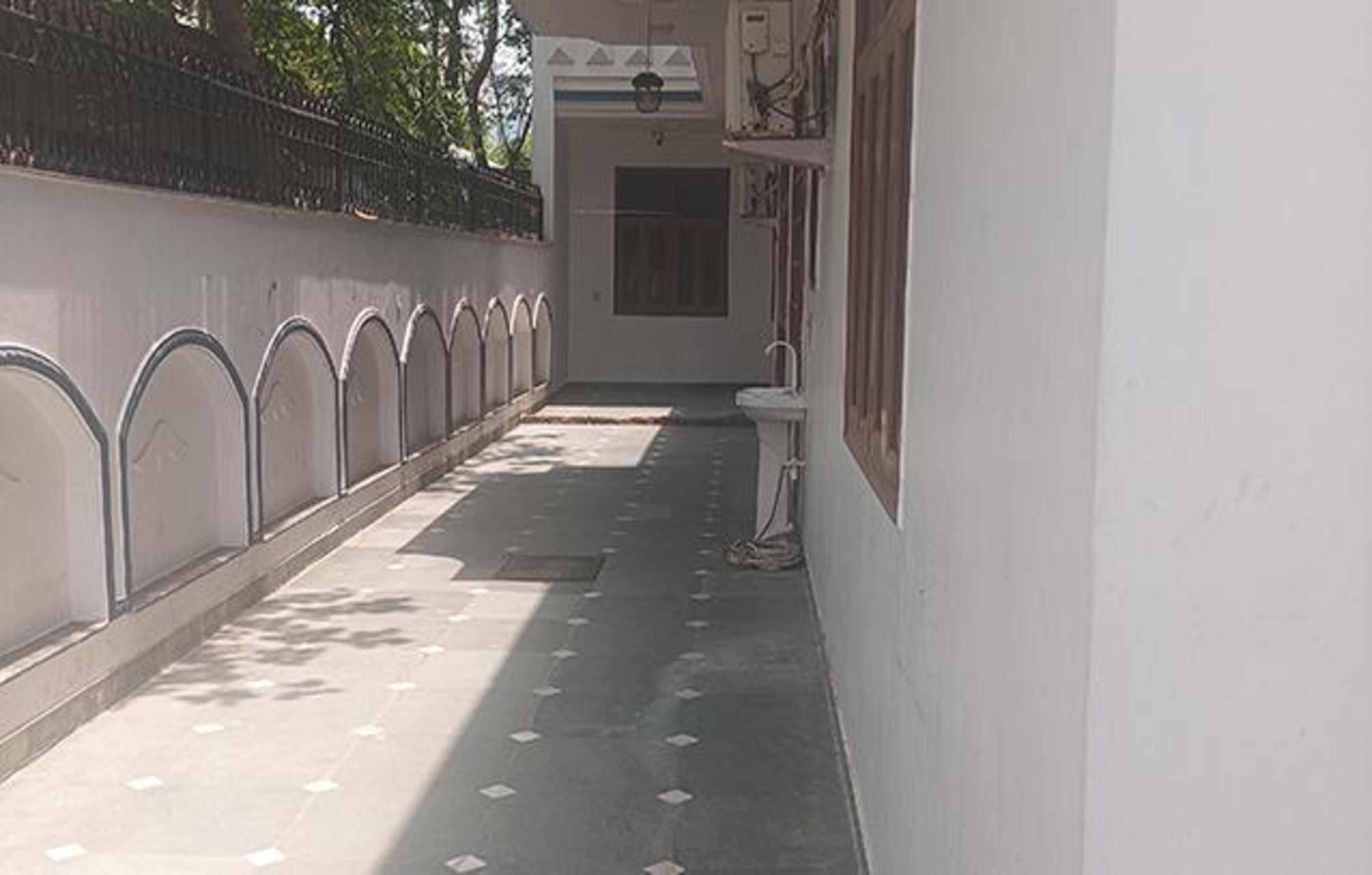 Via Noida Dreamz - Tap to explore photos