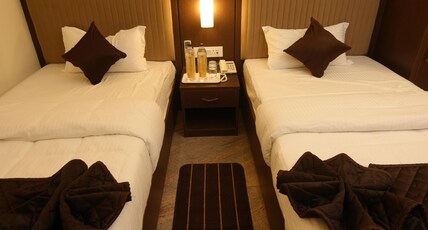 JSM Residency Egmore Room Type - Twin cot rooms