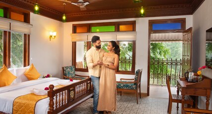 Koviloor Resort Room Type - Honeymoon Suite with Balcony