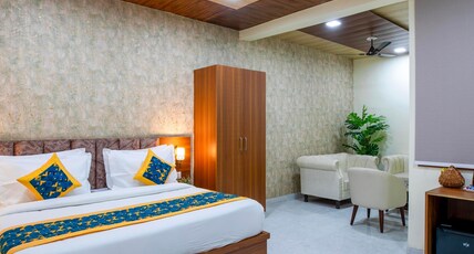 Aarchh Royale Room Type - Executive Room